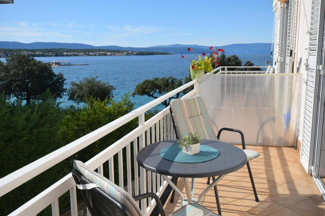 Apartments Margarita Малинска Экстерьер фото